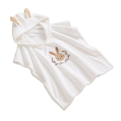 Cape de bain pour bébé de couleur blanche