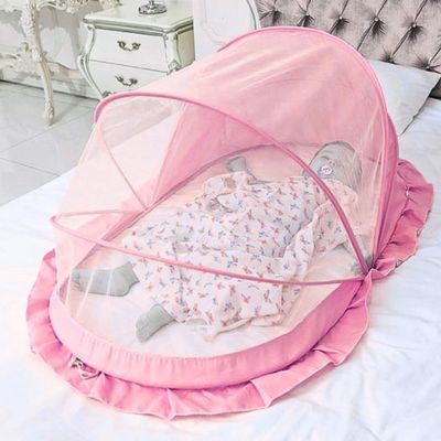 moustiquaire-lit-bebe-rose